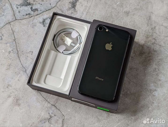 iPhone 8, 64gb, всё работает