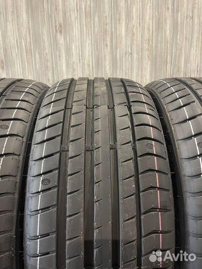 Triangle EffeXSport TH202 215/55 R17 98Y