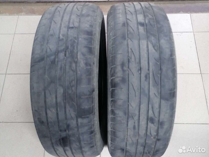Dunlop Grandtrek PT2A 215/60 R16 88G