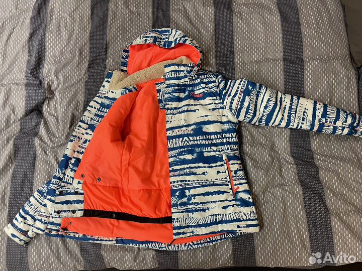 Куртка горнолыжная