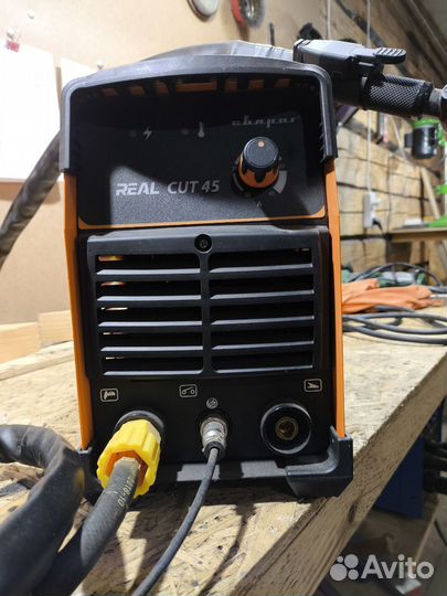 Аппарат плазменной резки Сварог real CUT 45 (L207)