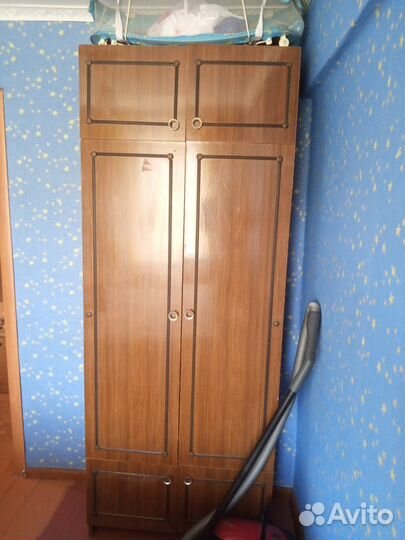 Прихожая со шкафом