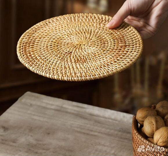 Подставка из ротанга под горячее