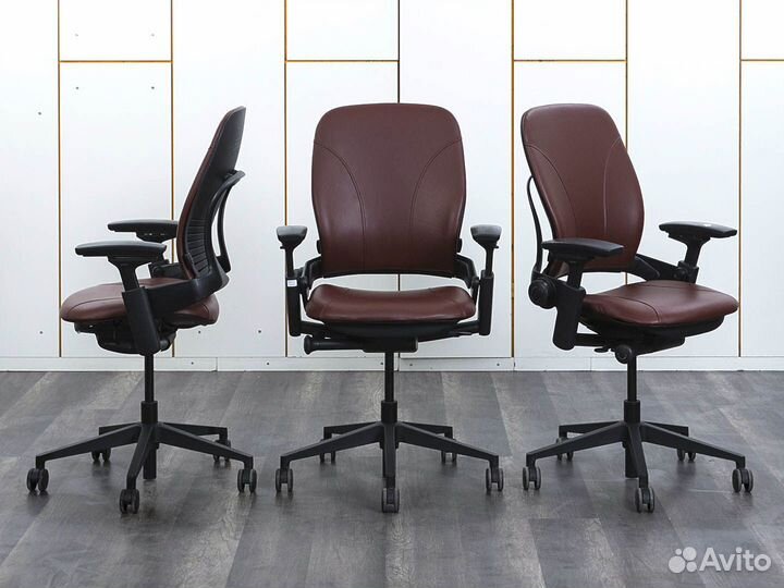Офисное кресло для руководителя SteelCase Leap B Ф
