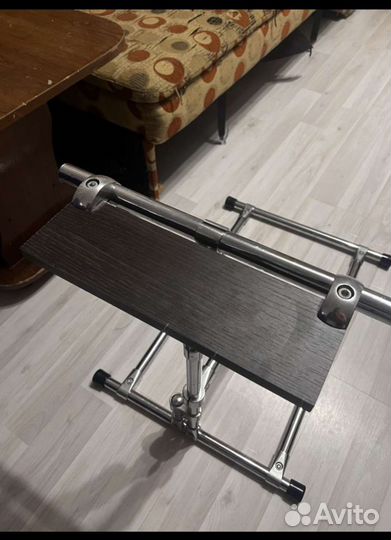 Стойка для игрового руля