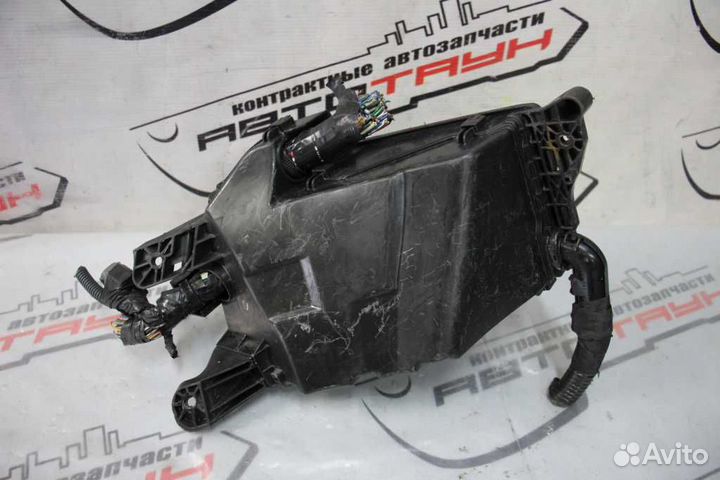 Блок предохранителей toyota crown majesta UZS186 U