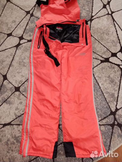 Горнолыжный комбинезон женский