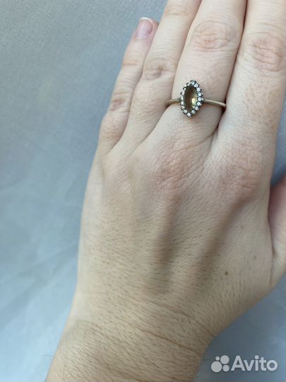 Комплект с султанитом