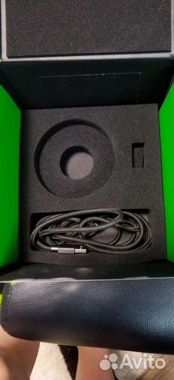 Микрофон Razer Seiren X