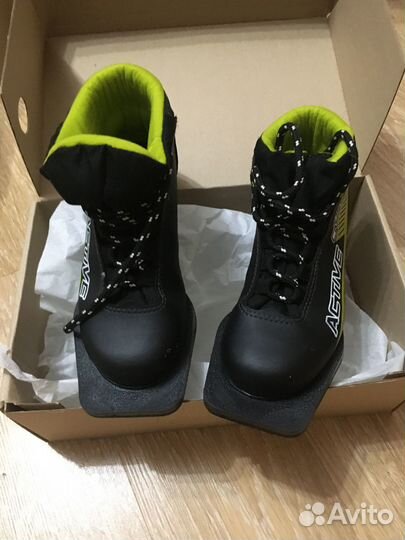 Лыжные ботинки