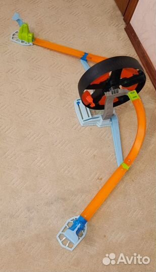 Hot wheels круговое противостояние