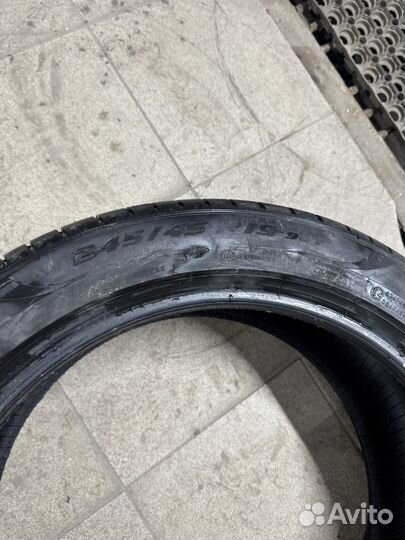Pirelli P Zero Gen-2 245/45 R19 98Y