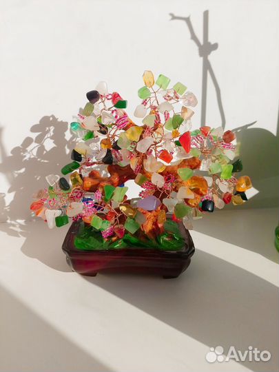 Дерево счастья из камней