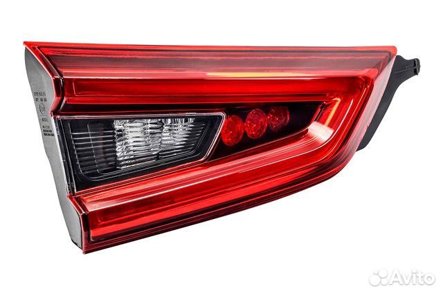 Фонарь левый задний в крышку багажника Qashqai j11