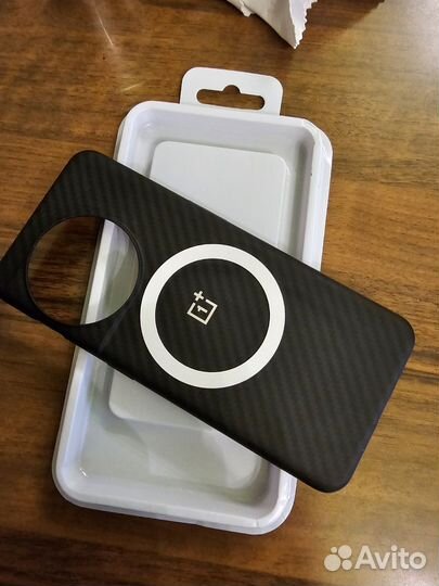 Оригинальный - чехол-карбон на Ван планс 11