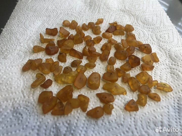 Янтарь от бус
