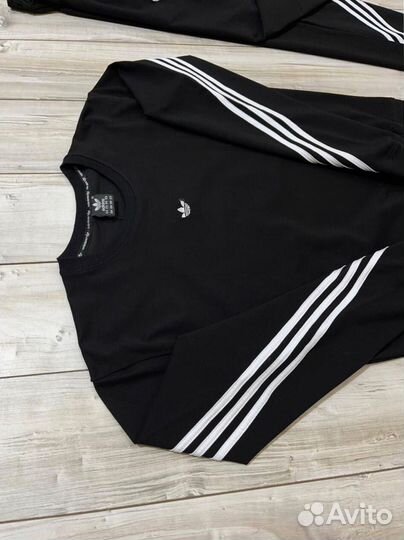 Спортивные костюмы Adidas