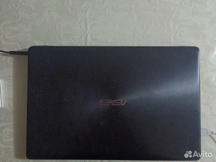 Ноутбук Asus x550l