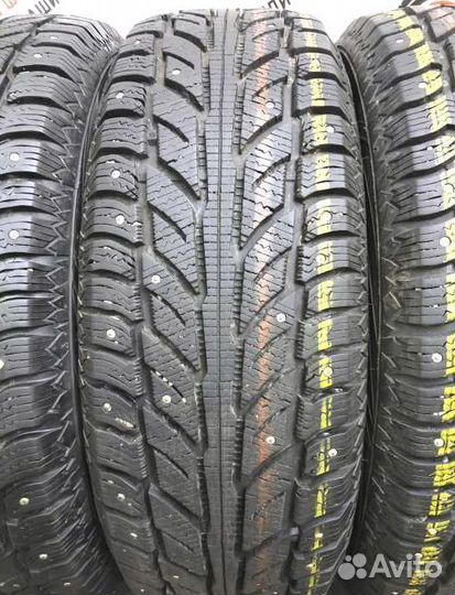 Cooper Weather-Master WSC 215/65 R17 99H