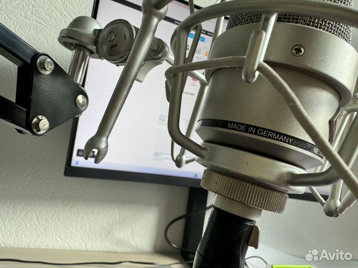 Студийный микрофон neumann tlm 103