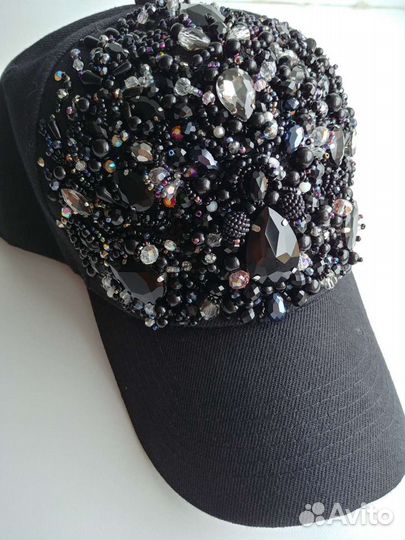Бейсболка кепка ручная работа в стразах