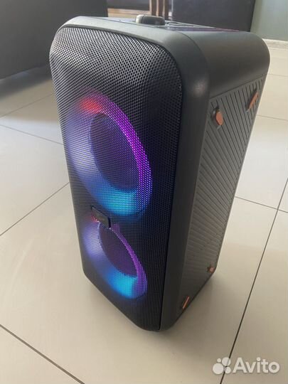 Музыкальная колонка с блютузом