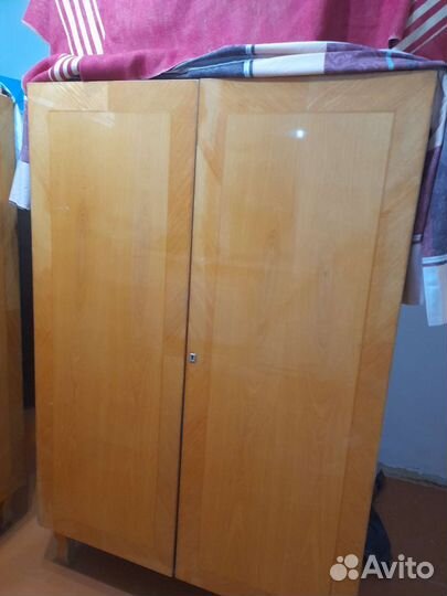 Шкаф