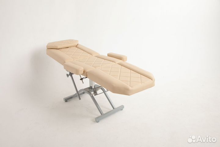 Косметологическая кушетка на гидравлике