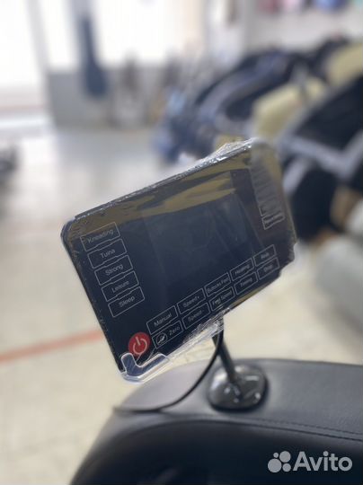 Массажное кресло черное