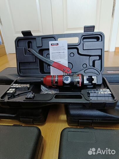 Пресс клещи новые для обжима клейм