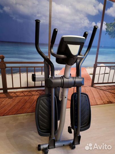 Эллиптический тренажер
