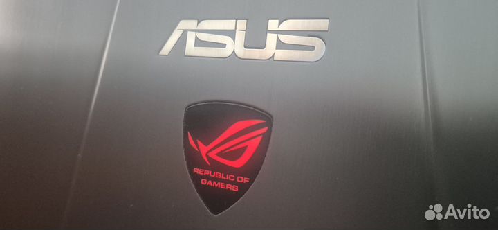 Asus ROG 17'3 FHD