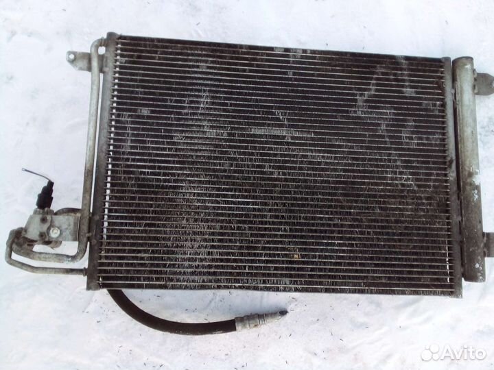 Радиатор кондиционера volkswagen гольф5 6 пассат 6