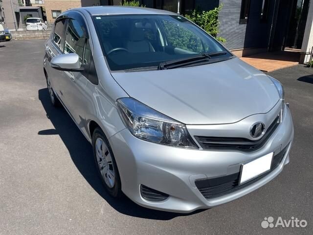 Toyota Vitz 1.5 CVT, 2011, 17 000 км