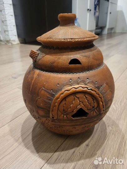 Гляняный горшок для хранения овощей