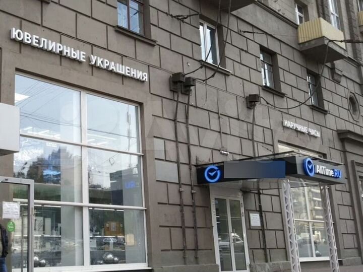 Сдам торговое помещение, 400.7 м²