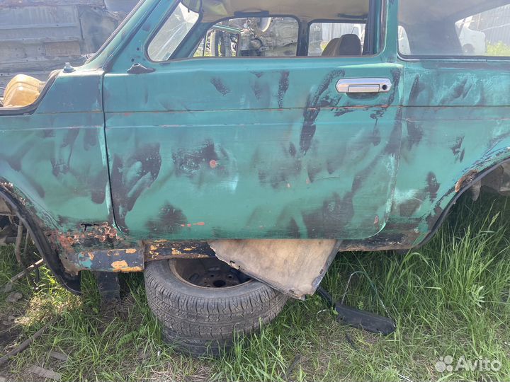 Дверь левая на LADA Niva 2121