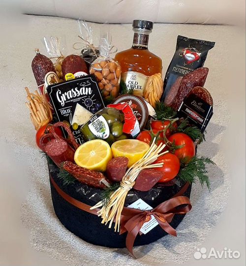 Букеты из фруктов, конфет и всякой вкуснятины