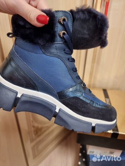 Кроссовки зимние женские 37 Италия