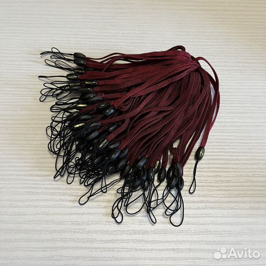 Шнурок на телефон