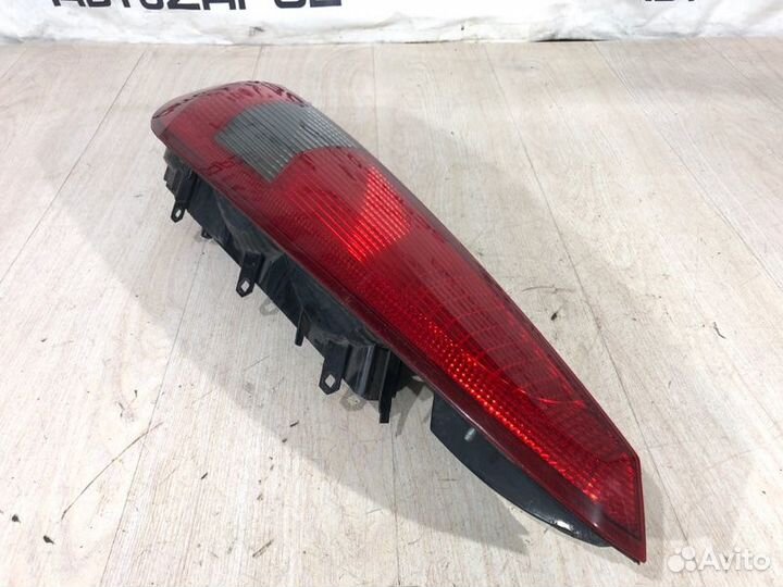 Фонарь правый Ford Fiesta MK5 2002 2003 2004 2005