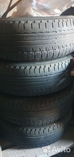 Продам колеса 215/70 R16