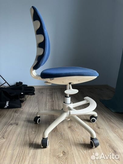 Компьютерное кресло