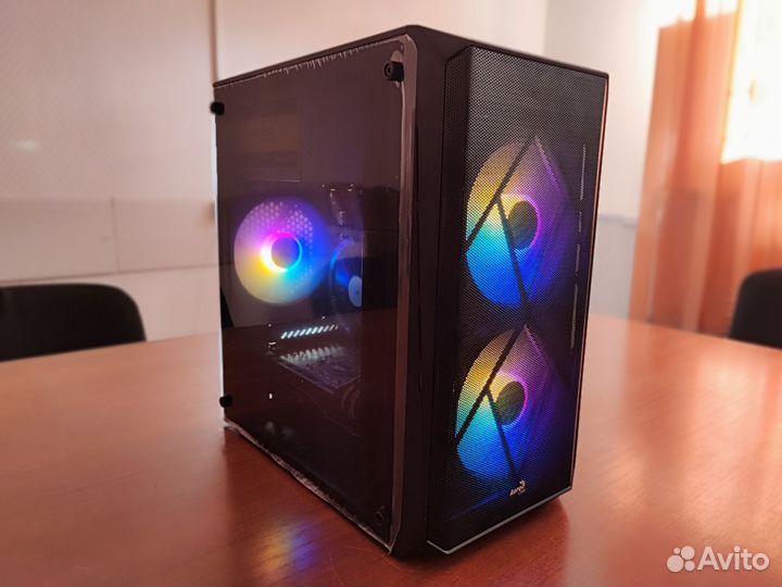Отличный игровой компьютер уровня i7