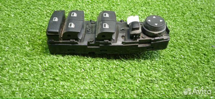 Блок управления стеклоподъёмниками передний правый