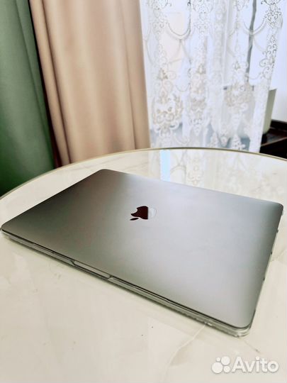 Apple MacBook pro 13 2020 16/512/i5