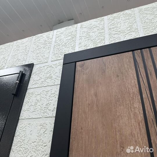 Двери входные