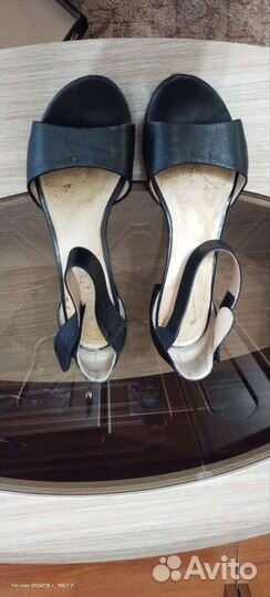 Босоножки женские