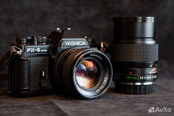 Yashica FX-3 2000 Carl Zeiss Planar 50 1.4