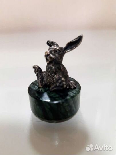 Бронзовая фигурка 